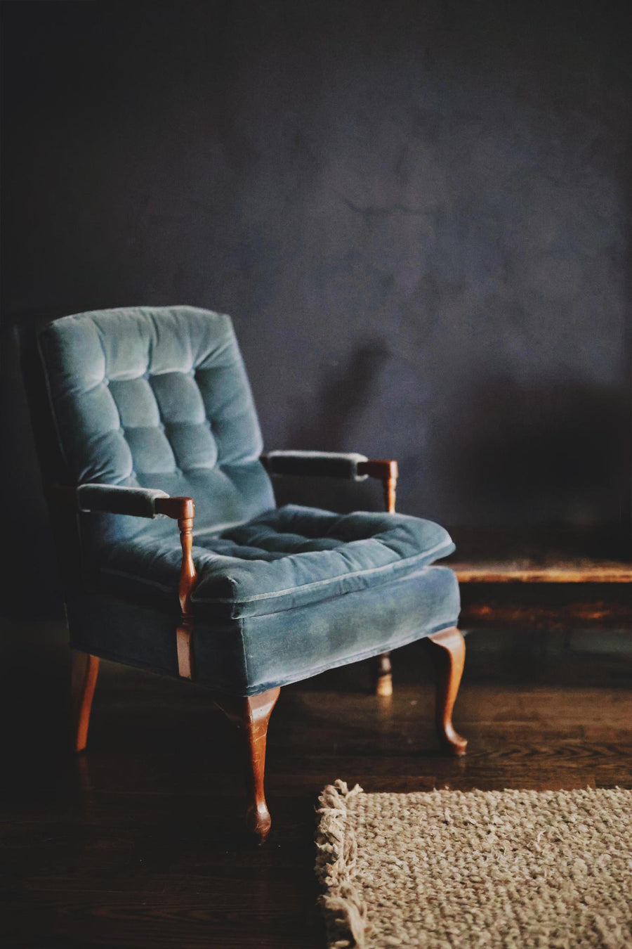 Vintage Tufted Blue Velvet Chair